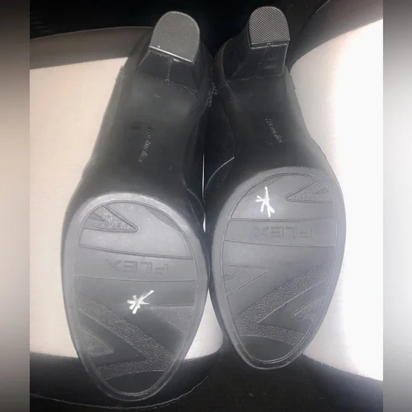 🆕 SnakeSkin Booties 🐍🖤 - Picture 11 of 11